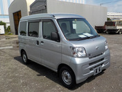 It is a picture of the silver daihatsu hijet passenger van in 2016,First Photo Stock No.Y033145