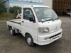 It is a picture of the white daihatsu hijet truck in 2000,Sub Photo 0 Stock No.Y033306