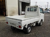 It is a picture of the white daihatsu hijet  truck in 2004,Sub Photo 2 Stock No.Y033650