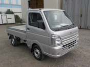 It is a picture of the silver suzuki carry truck in 2020,First Photo Stock No.Y033814