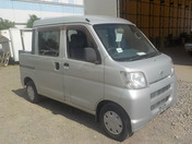 It is a picture of the silver daihatsu hijet deck van in 2007,First Photo Stock No.Y033830