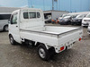 It is a picture of the white suzuki carry truck in 2004,Sub Photo 3 Stock No.Y033933