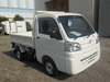 It is a picture of the white daihatsu hijet dump in 2020,Sub Photo 1 Stock No.Y034049