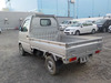 It is a picture of the silver suzuki carry truck in 2002,Sub Photo 3 Stock No.Y034213