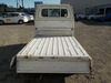 It is a picture of the white suzuki carry truck in 2003,Sub Photo 4 Stock No.Y034315