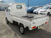 It is a picture of the white suzuki carry truck in 2002,Sub Photo 2 Stock No.Y034538