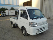 It is a picture of the white daihatsu hijet jumbo in 2009,First Photo Stock No.Y034656