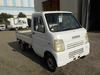 It is a picture of the white suzuki carry truck in 2002,Sub Photo 0 Stock No.Y034918