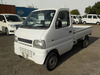 It is a picture of the white suzuki carry truck in 2001,Sub Photo 1 Stock No.Y034919