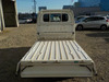 It is a picture of the white suzuki carry truck in 2006,Sub Photo 4 Stock No.Y035401