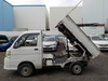 It is a picture of the white daihatsu hijet scissors dump in 2005,Sub Photo 8 Stock No.Y035515