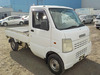It is a picture of the white suzuki carry truck in 2003,Sub Photo 0 Stock No.Y035527