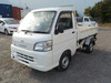 It is a picture of the white daihatsu hijet  dump in 2011,Sub Photo 2 Stock No.Y036095