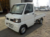 It is a picture of the white nissan clipper truck in 2006,Sub Photo 1 Stock No.Y036192