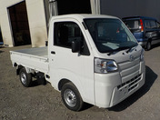 It is a picture of the white daihatsu hijet  truck in 2020,First Photo Stock No.Y036501