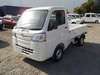 It is a picture of the white daihatsu hijet  truck in 2020,Sub Photo 1 Stock No.Y036501