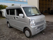 It is a picture of the silver suzuki every passenger van in 2018,First Photo Stock No.Y036756