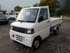 It is a picture of the white mitsubishi minicab dump in 2006,Sub Photo 2 Stock No.Y036930