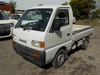 It is a picture of the white suzuki carry truck in 1996,Sub Photo 1 Stock No.Y036939