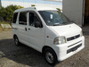 It is a picture of the white daihatsu hijet passenger van in 2004,Sub Photo 0 Stock No.Y036940