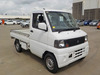 It is a picture of the white mitsubishi minicab truck in 2005,Sub Photo 0 Stock No.Y038274