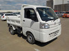 It is a picture of the white daihatsu hijet  dump in 2016,Sub Photo 1 Stock No.Y038437