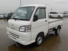 It is a picture of the white daihatsu hijet dump in 2013,Sub Photo 3 Stock No.Y038755