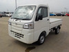 It is a picture of the white daihatsu hijet truck in 2021,Sub Photo 1 Stock No.Y039677