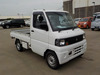 It is a picture of the white mitsubishi minicab truck in 2006,Sub Photo 0 Stock No.Y039781