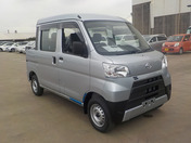 It is a picture of the silver daihatsu hijet deck van in 2021,First Photo Stock No.Y039859