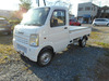 It is a picture of the white suzuki carry truck in 2005,Sub Photo 1 Stock No.Y039864