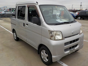 It is a picture of the silver daihatsu hijet deck van in 2005,First Photo Stock No.Y040091