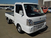 It is a picture of the white suzuki carry truck in 2016,First Photo Stock No.Y040425