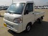 It is a picture of the white daihatsu hijet truck in 2013,Sub Photo 1 Stock No.Y040503