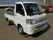 It is a picture of the white daihatsu hijet truck in 2013,First Photo Stock No.Y040503