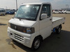 It is a picture of the white nissan clipper truck in 2003,Sub Photo 1 Stock No.Y040505