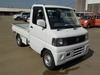 It is a picture of the white nissan clipper truck in 2003,Sub Photo 0 Stock No.Y040505