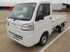 It is a picture of the white daihatsu hijet truck in 2015,Sub Photo 1 Stock No.Y040619