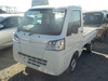 It is a picture of the white daihatsu hijet truck in 2021,Sub Photo 1 Stock No.Y041061