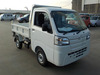 It is a picture of the white daihatsu hijet dump in 2021,Sub Photo 1 Stock No.Y041084
