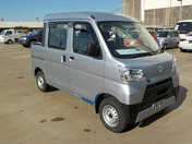 It is a picture of the silver daihatsu hijet deck van in 2021,First Photo Stock No.Y041156