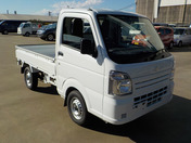 It is a picture of the white suzuki carry truck in 2021,First Photo Stock No.Y041215