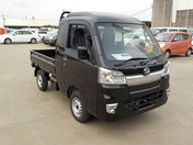 It is a picture of the black daihatsu hijet jumbo in 2021,First Photo Stock No.Y041301