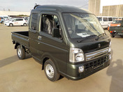 It is a picture of the khaki suzuki carry jumbo in 2021,First Photo Stock No.Y041733