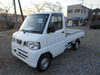 It is a picture of the white nissan clipper truck in 2012,Sub Photo 2 Stock No.Y041918