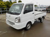 It is a picture of the white suzuki carry truck in 2014,Sub Photo 1 Stock No.Y042456