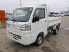 It is a picture of the white daihatsu hijet in 2021,Sub Photo 2 Stock No.Y042597