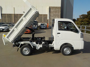 It is a picture of the white daihatsu hijet dump in 2022,First Photo Stock No.Y042618
