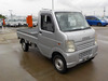 It is a picture of the silver suzuki carry truck in 2004,Sub Photo 0 Stock No.Y042906