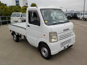 It is a picture of the white suzuki carry truck in 2008,First Photo Stock No.Y042970